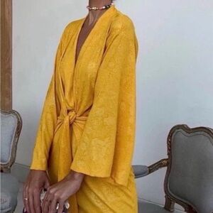 Zara Yellow Tie-Front Kimono Dress